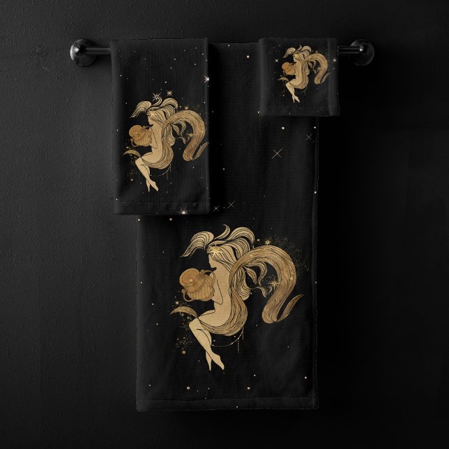 Zodiac Goddess | Cosmic Gold Aquarius Astrologie Badhandtuch Set (Von Creator hochgeladen)