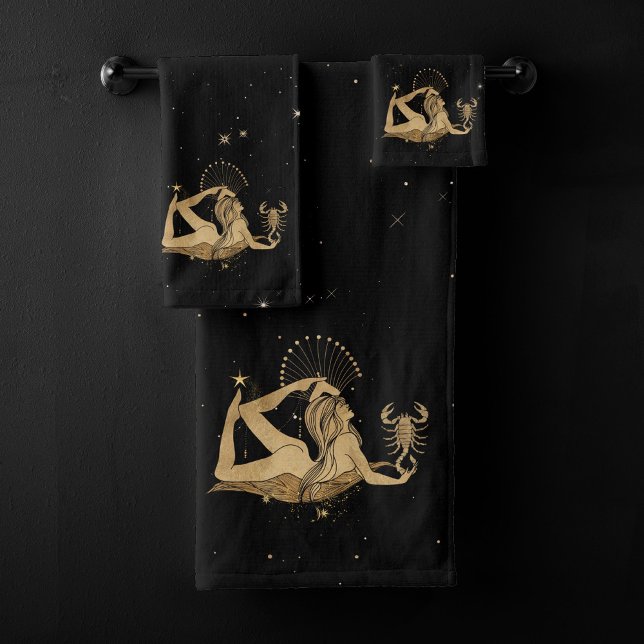 Zodiac Goddess | Cosmic Gold Scorpio Astrologie Badhandtuch Set (Von Creator hochgeladen)