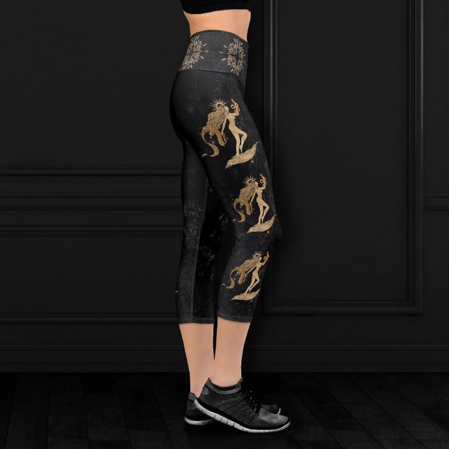 Zodiac Goddess | Cosmic Gold Virgo Astrologie Capri Leggings (Von Creator hochgeladen)
