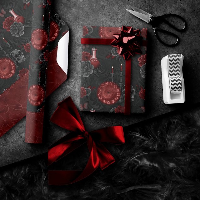 Zodiac Magic Crimson | Henna Red Gothic Skull Rose Geschenkpapier (Von Creator hochgeladen)