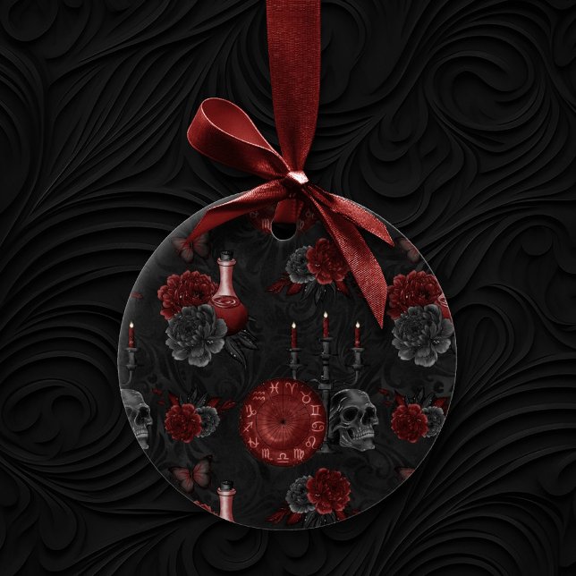 Zodiac Magic Crimson | Henna Red Gothic Skull Rose Keramik Ornament (Von Creator hochgeladen)
