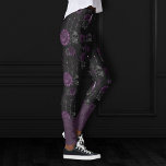 Zodiac Magic | Dunkle Lila Pflaumengotik Rose Leggings<br><div class="desc">Einzigartig tragbare Kunst! Eine raffinierte Palette an abstrakten, gemischten Texturen verleiht dem Ganzen den perfekten Pop für Ihren persönlichen Stil. Auch übertragbar auf Schul-/Büroartikel, Party-Accessoires oder Dekoration für eine bequeme Selbstbedienung der Zuhause! Für andere Produkte oder Farben besuchen Sie den JustFharryn Store @ Zazzle oder kontaktieren Sie den Designer c/o...</div>