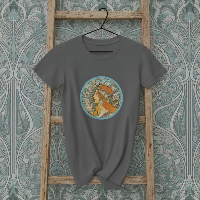 Zodiac Portrait Alphonse Mucha T-Shirt (Von Creator hochgeladen)