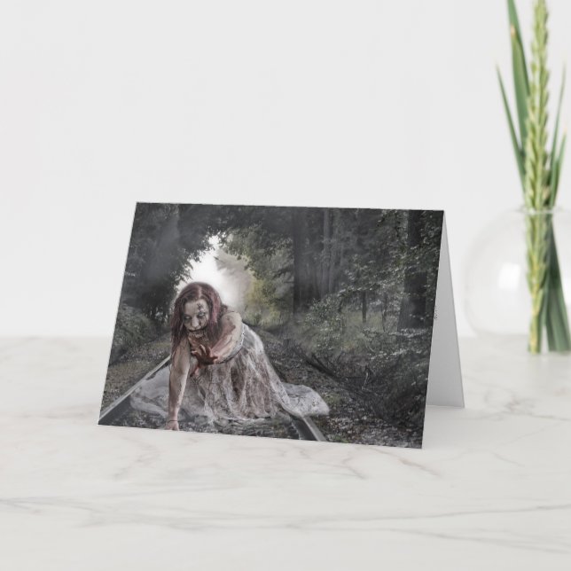 Zombie auf der Tracks Halloween-Karte Karte (Vorderseite)
