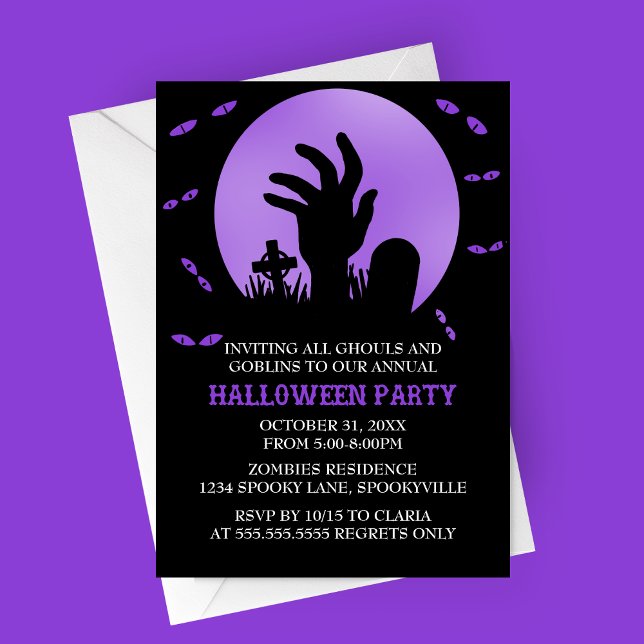 Zombie Halloween-Party Einladung (Purple Zombie Spooky Halloween Party Invitation | Graveyard with Haunted Eyes and Full Moon)