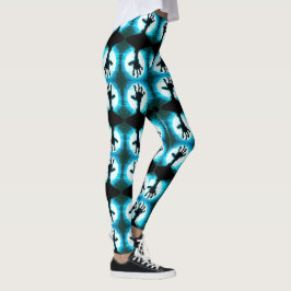 Zombie Hand in Mondlicht Leggings