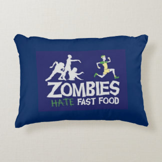Zombies hassen Fast Food Dekokissen