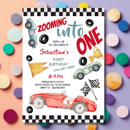 Zoomen in ein Rennauto zum ersten Geburtstag Einladung