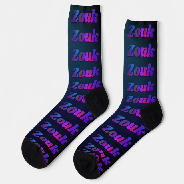 Zouk tanzt in lila, roten, blauen Buchstaben Socken (Linkes Detail)