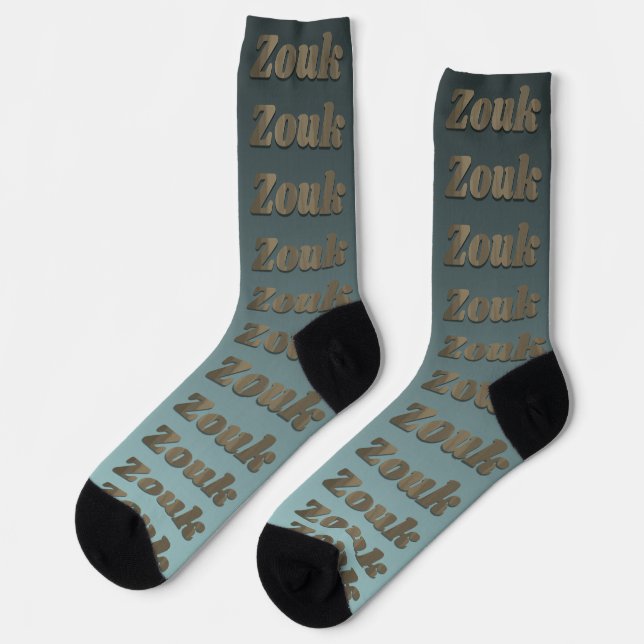 Zouk tanzt in lila, roten, blauen Buchstaben Socken (Linkes Detail)