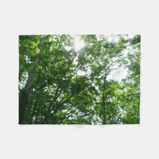 Zu den Sommerbäumen aufblicken Fleecedecke (Vorderseite (Horizontal))
