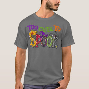 Zu Niedlich, um Hexe Vibes Spooky Season Funny zu T-Shirt