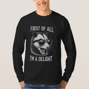 Zuallererst bin ich ein erstaunlich sarkastischer, T-Shirt