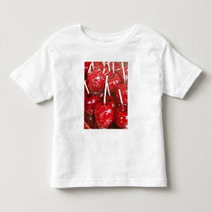 Zuckerüberzogenes Obst auf dem Stuttgarter Bierfes Kleinkind T-shirt