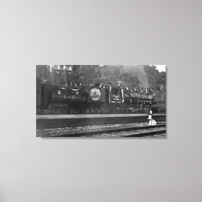 Zug Donning US-Flaggen Leinwanddruck (Vorderseite)