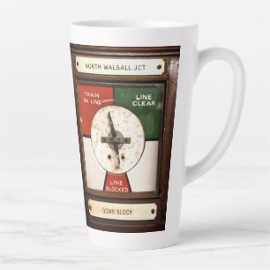 ZUGSTATIONEN MILCHTASSE