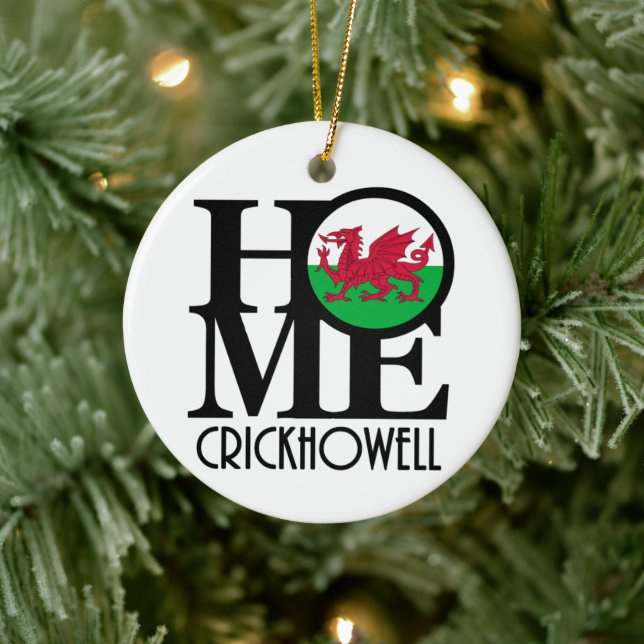 ZUHAUSE Crickhowell Wales Keramik Ornament (Baum)