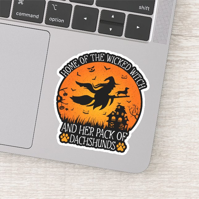 Zuhause der Hexe und ihr Bündel von Dackeln Cool Aufkleber (Detail)