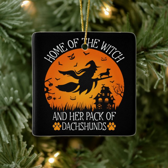 Zuhause der Hexe und ihr Bündel von Dackeln Cool Keramikornament (Baum)