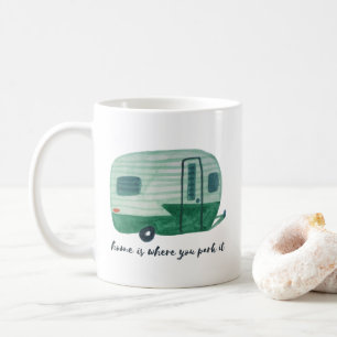 ZUHAUSE IST DA, WO MAN ES PARKT Trailer Watercolor Kaffeetasse