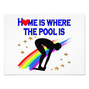 ZUHAUSE IST DER POOL FÜR DIESEN SCHWIMMER FOTODRUCK