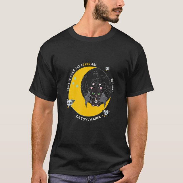 Zuhause ist, wo er Ohren Niedliche schwarze Katze  T-Shirt (Vorderseite)