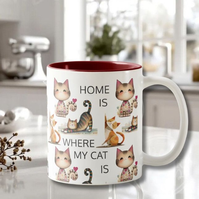 ZUHAUSE IST, WO MEINE KATZE MONOGRAM IST ZWEIFARBIGE TASSE (Von Creator hochgeladen)