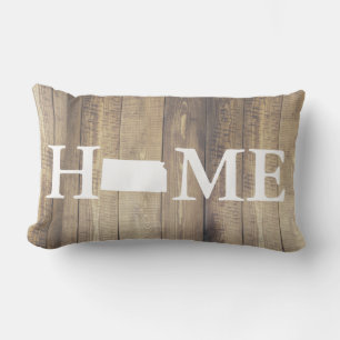 Zuhause Staat Kansas Rustic Wood Family Name Lendenkissen
