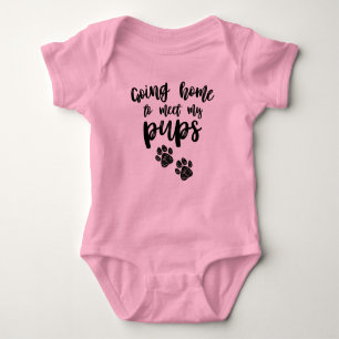 Zuhause, um meine Jungen zu treffen, Zuhause Baby  Baby Strampler