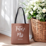 Zukunft Frau Terracotta Bride Brown White<br><div class="desc">Bride Tote Beutel mit Text Zukunft Frau Terracotta/Burnt Orange/Brown White. Karo unten in unserer Shop-Kollektion für passende Artikel.</div>
