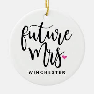 Zukünftige Frau (Name) im schwarzen Skript Keramik Ornament