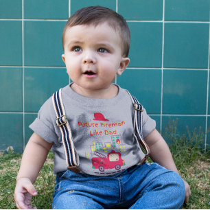 Zukünftiger Feuerwehrmann wie Papa handgezeichnet  Kleinkind T-shirt