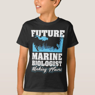 Zukünftiger Marinebiologe, der Wellen macht T-Shirt