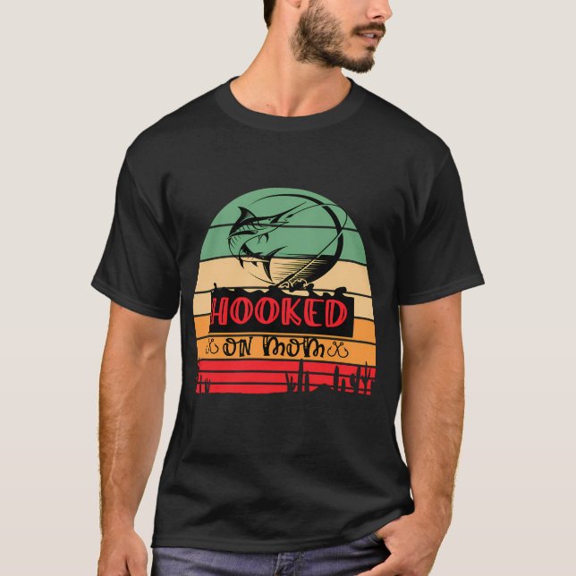 Zum Fischen geboren T-Shirt (Vorderseite)