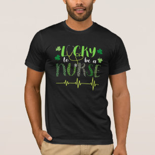 Zum Glück ein St Patrick's Nurse Herzschlag Meme z T-Shirt