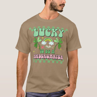 Zum Glück Kindergarten Lehrer Groovy St Patri T-Shirt