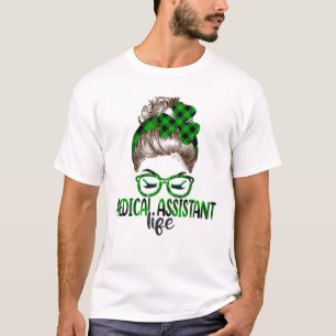 Zum Glück medizinischer Assistent St Patricks Day T-Shirt