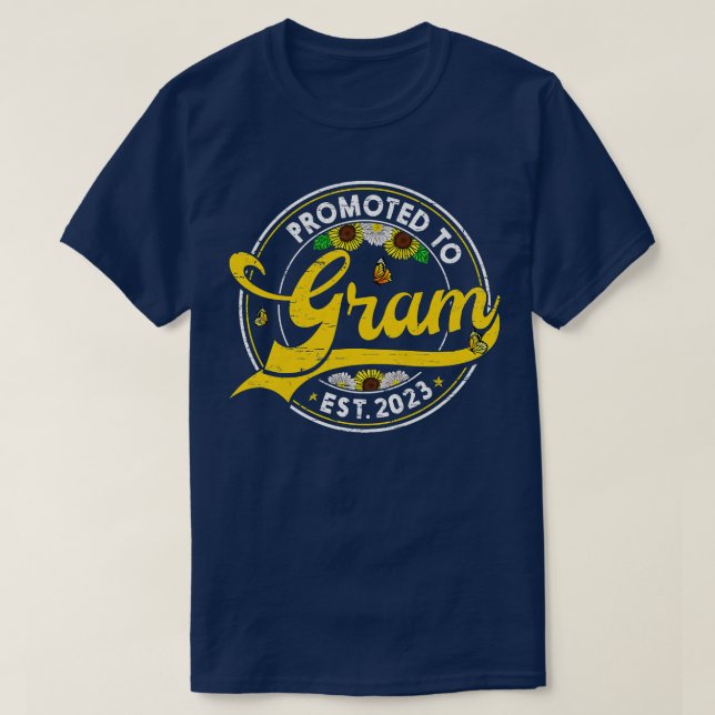 Zum Gram Est 2023 W geworben T-Shirt (Design vorne)