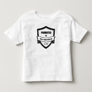 Zum großen Bruder befördert Kleinkind T-shirt