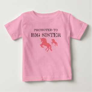 Zum großen Schwester-Einhorn-T-Shirt befördert Baby T-shirt
