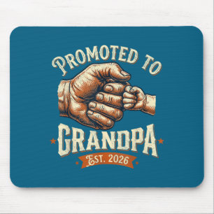 Zum Opa befördert ca. 2026 Daumen hoch Baby Mousepad