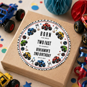 Zum Wachsen geboren 2 schnelle Monster Trucks 2. G Runder Aufkleber