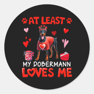 Zumindest mein Dobermann liebt mich Valentins Sing Runder Aufkleber