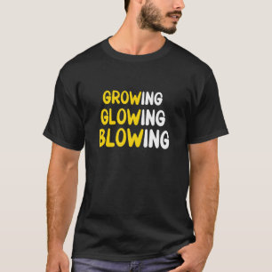 Zunehmend blühende, dreckige, erwachsene Menschen  T-Shirt