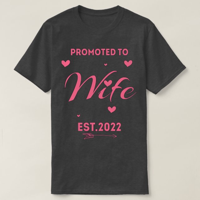 ZUR EHEFRAU 2022 GEPRÜFT, PINK BRIDE GIFT FUNNY FR T-Shirt (Design vorne)