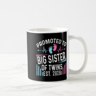 Zur großen Schwester von Zwillingen Est 2026 Baby- Kaffeetasse
