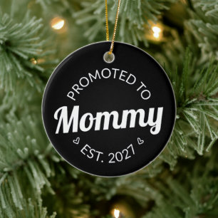 Zur Mama befördert Est 2027 Neue Mama Ankündigung Keramik Ornament