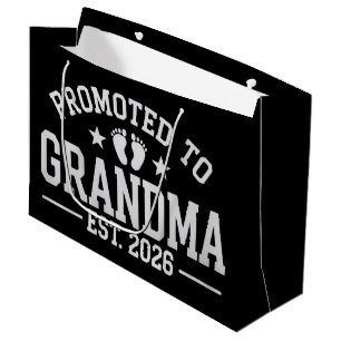 Zur Oma befördert ca. 2026 Großeltern Baby  Große Geschenktüte