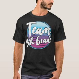 Zurück an der Schule sind Schulabgänger oder Lehre T-Shirt
