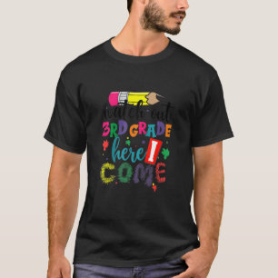 Zurück in die Schule, schauen Sie sich die dritte T-Shirt
